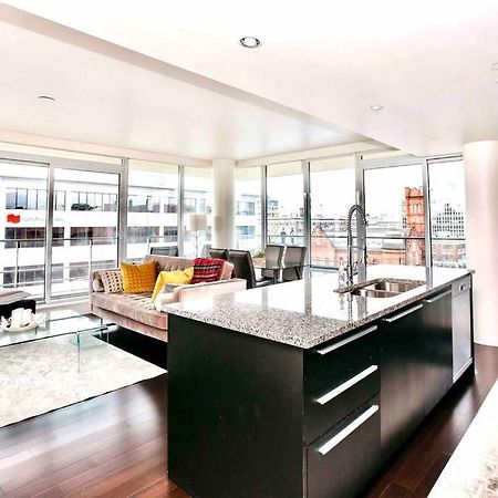 Victoria'S Best Location 2 Bedroom Luxe Condo 外观 照片