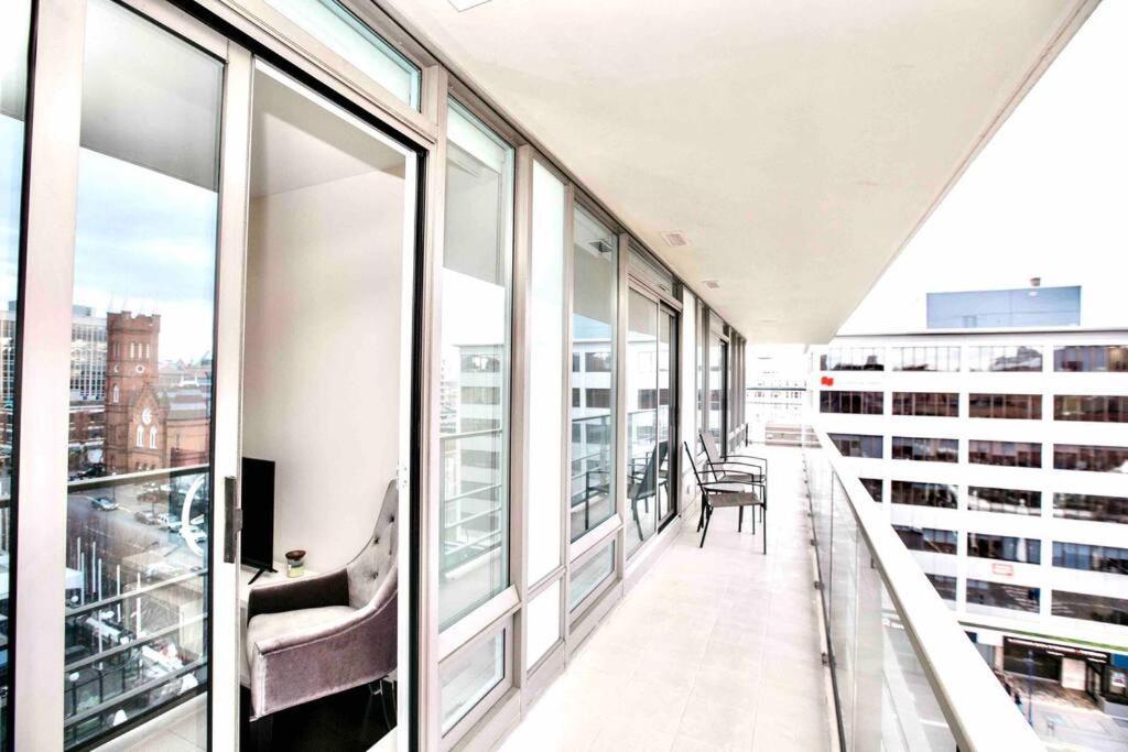 Victoria'S Best Location 2 Bedroom Luxe Condo 外观 照片